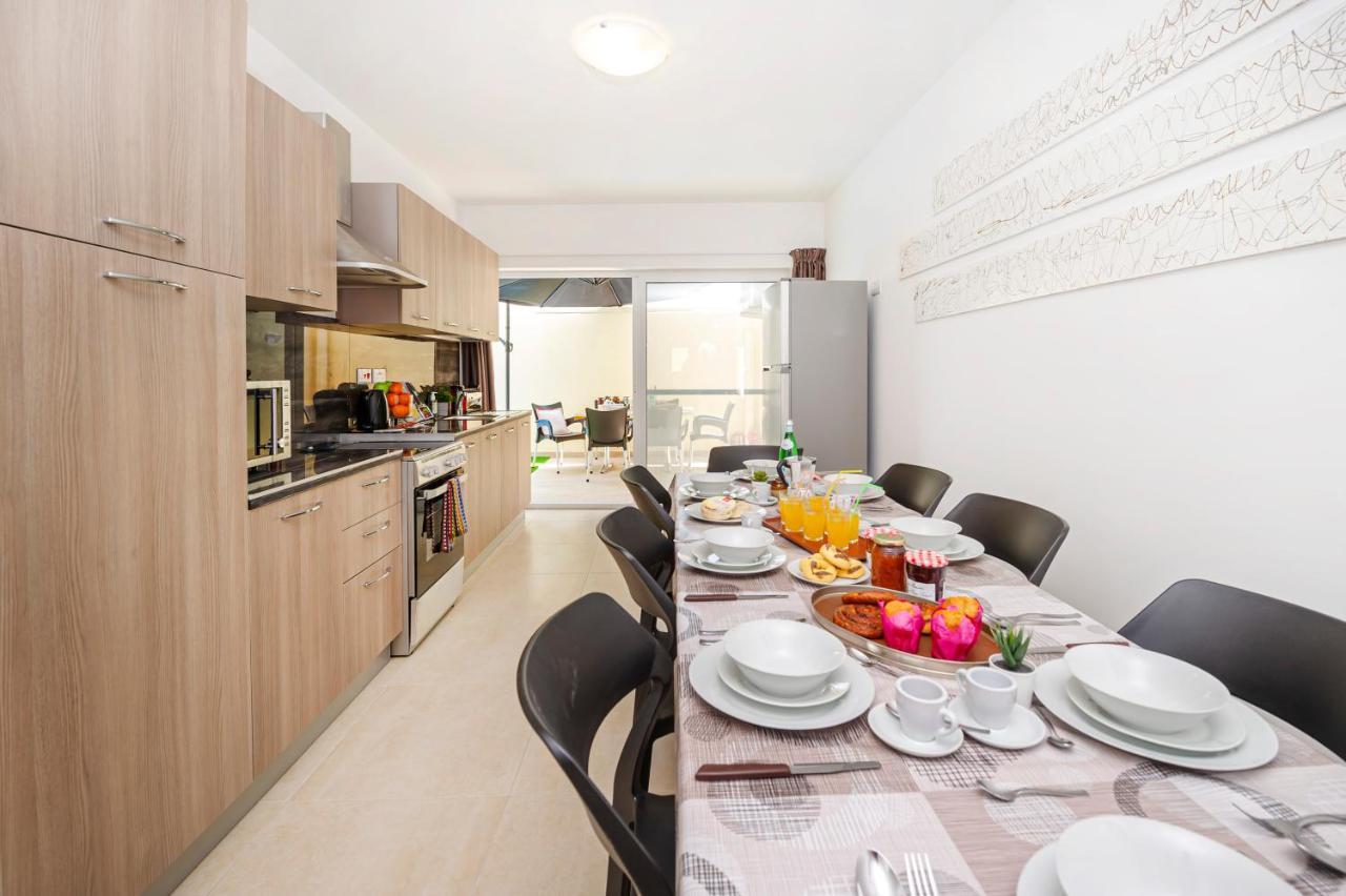 Summer Breeze 3 Bedroom Family Maisonette With Sunny Terrace In Mellieha - By Getawaysmalta المظهر الخارجي الصورة