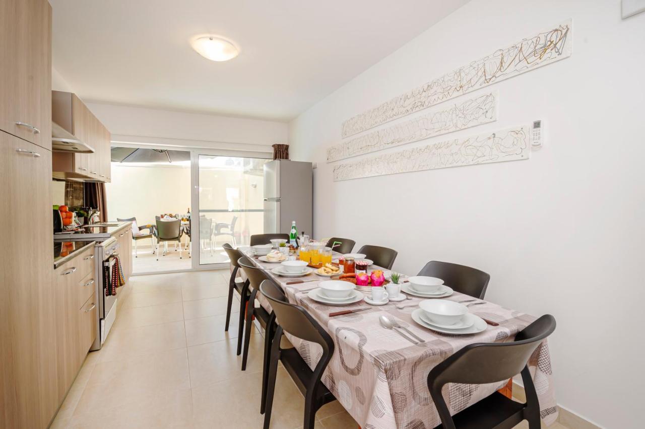 Summer Breeze 3 Bedroom Family Maisonette With Sunny Terrace In Mellieha - By Getawaysmalta المظهر الخارجي الصورة