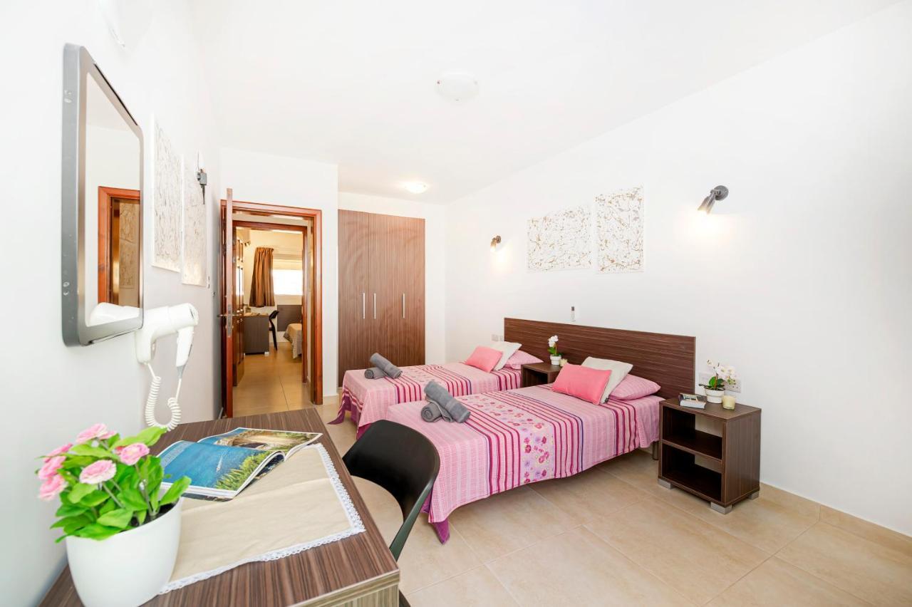 Summer Breeze 3 Bedroom Family Maisonette With Sunny Terrace In Mellieha - By Getawaysmalta المظهر الخارجي الصورة